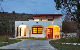 Τrικαλα - Μετεorα-Villa Toscana